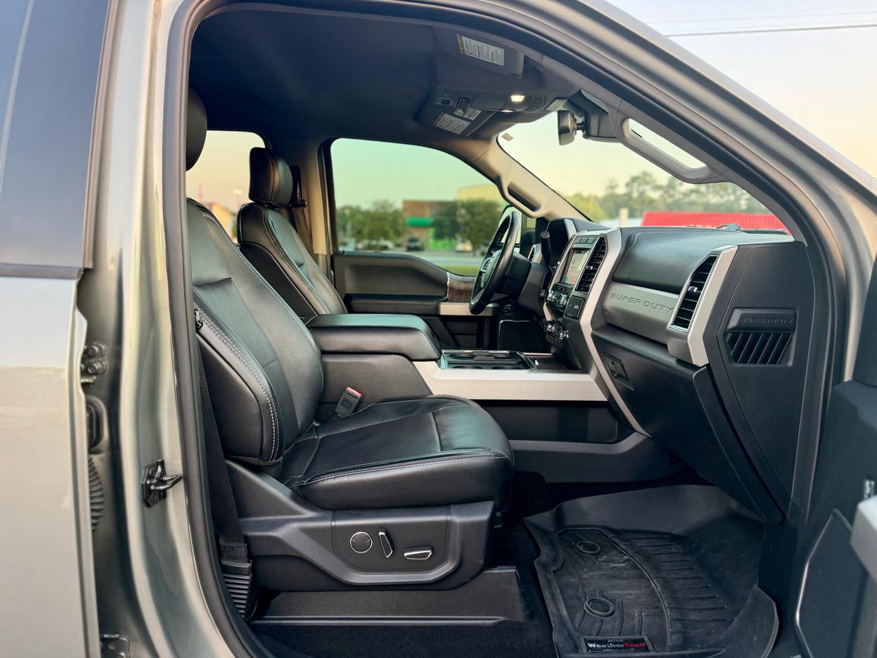 Ford F-250 SD Lariat Crew Cab 4WD 2019