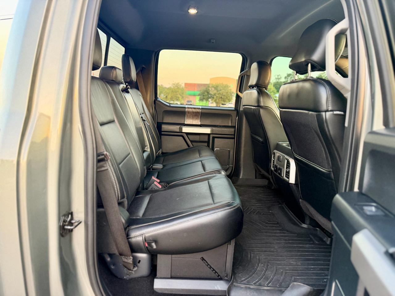 Ford F-250 SD Lariat Crew Cab 4WD 2019
