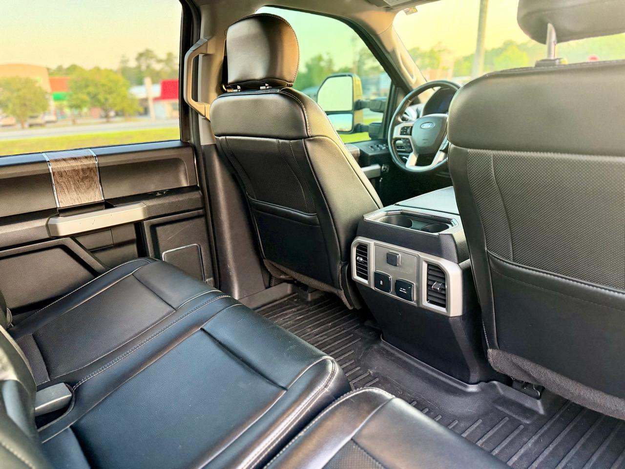 Ford F-250 SD Lariat Crew Cab 4WD 2019