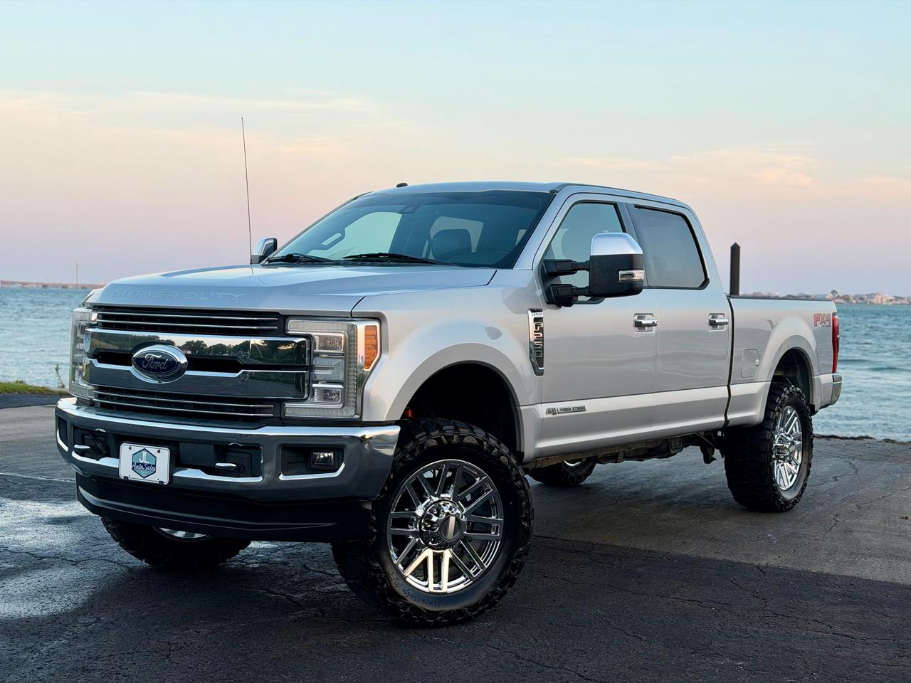 2017 Ford F-250 SD Lariat Crew Cab 4WD