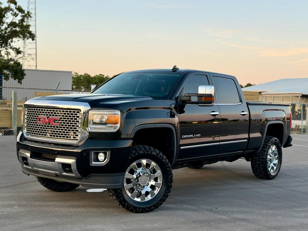 GMC Sierra 2500HD Denali Crew Cab 4WD 2015