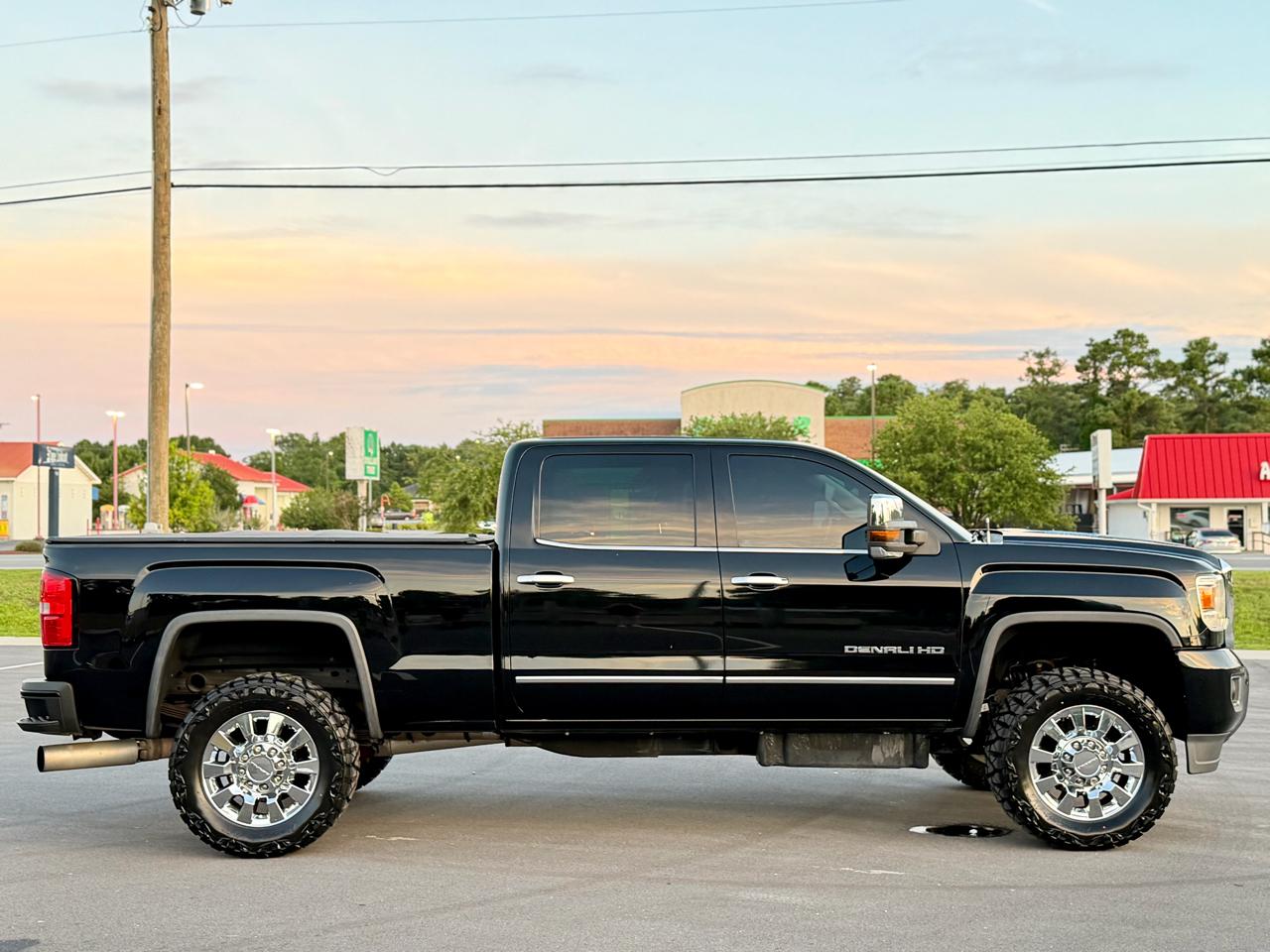 GMC Sierra 2500HD Denali Crew Cab 4WD 2015