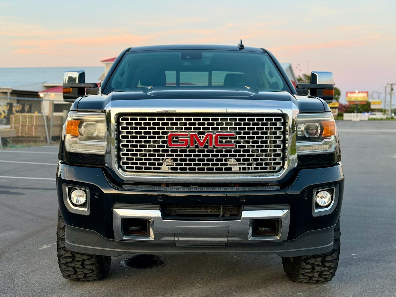 GMC Sierra 2500HD Denali Crew Cab 4WD 2015