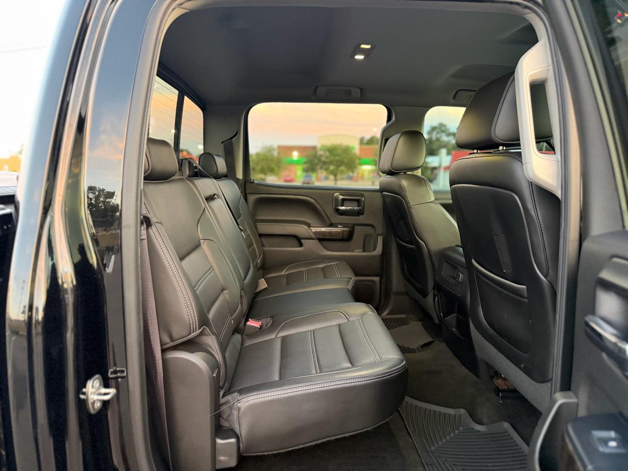 GMC Sierra 2500HD Denali Crew Cab 4WD 2015