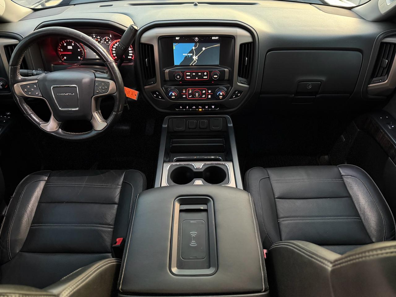 GMC Sierra 2500HD Denali Crew Cab 4WD 2015