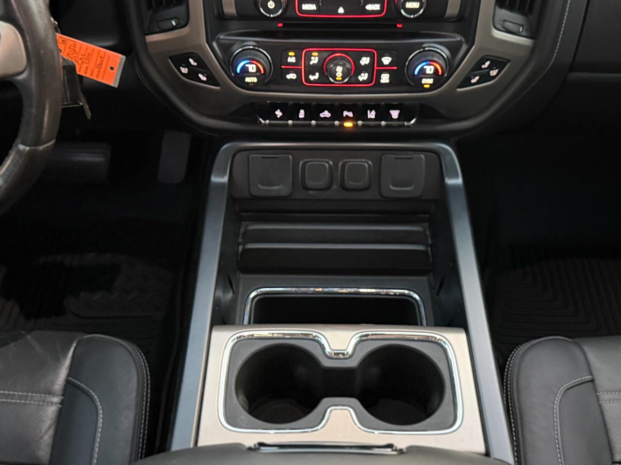 GMC Sierra 2500HD Denali Crew Cab 4WD 2015