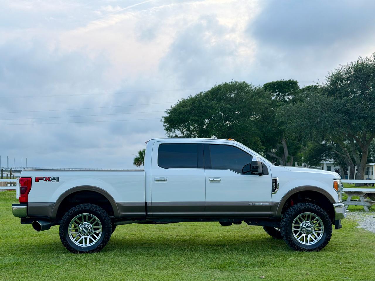 Ford F-250 SD King Ranch Crew Cab 4WD 2017