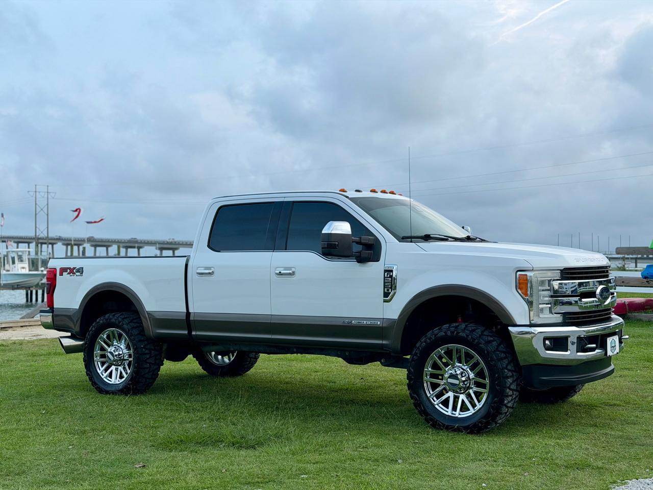 Ford F-250 SD King Ranch Crew Cab 4WD 2017