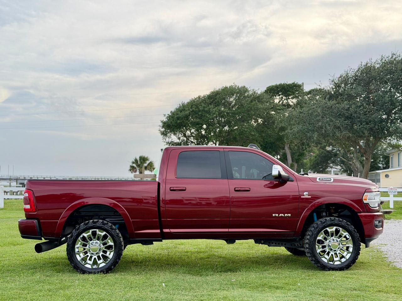 RAM 2500 Laramie Crew Cab SWB 4WD 2019
