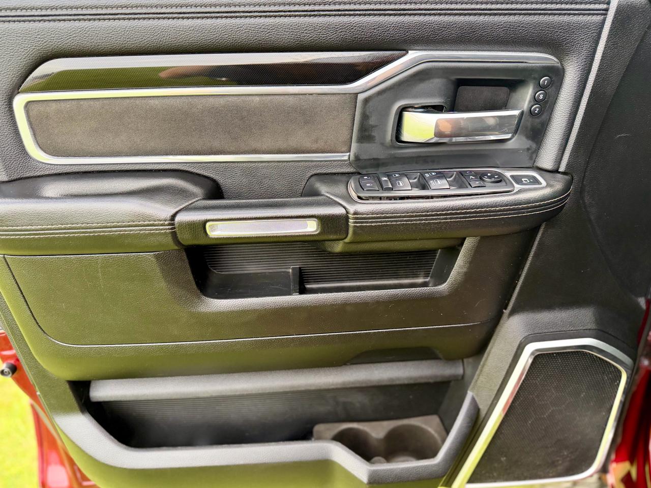 RAM 2500 Laramie Crew Cab SWB 4WD 2019