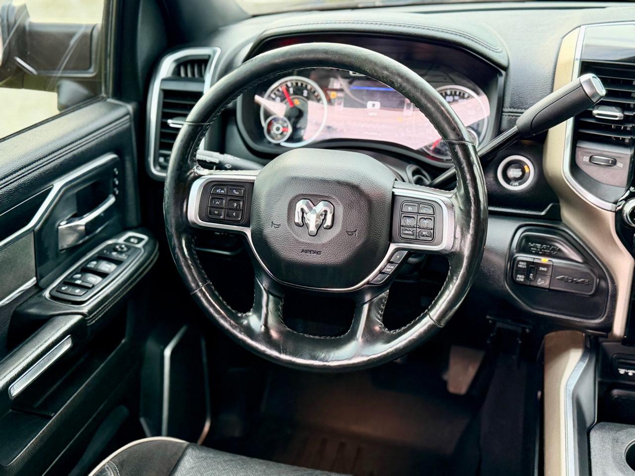 RAM 2500 Laramie Crew Cab SWB 4WD 2019