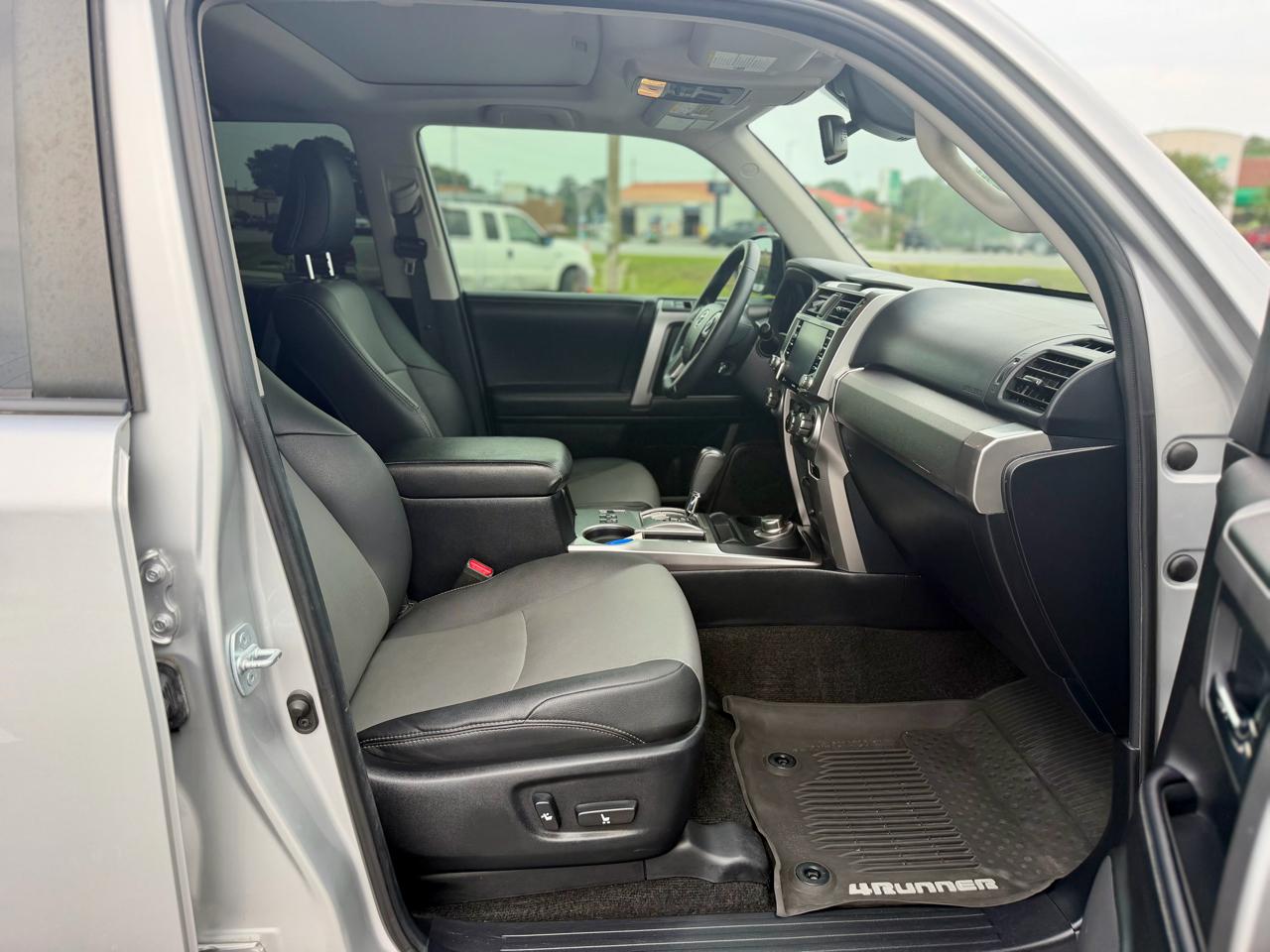 Toyota 4Runner SR5 Premium 4WD 2020
