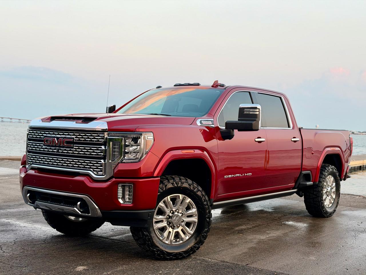 GMC Sierra 2500HD Denali Crew Cab 4WD SB 2022