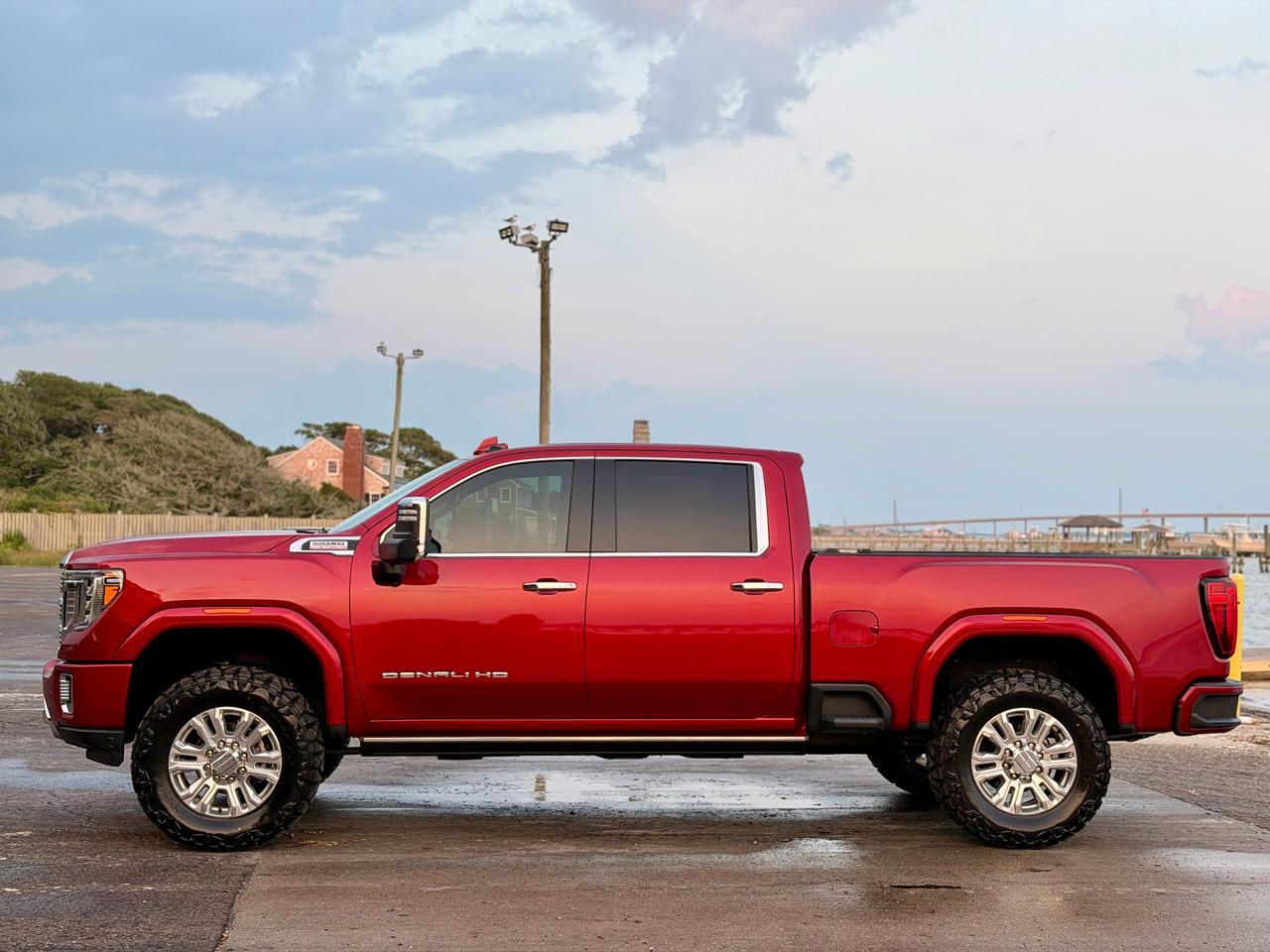 GMC Sierra 2500HD Denali Crew Cab 4WD SB 2022
