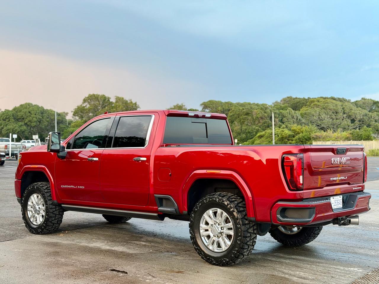 GMC Sierra 2500HD Denali Crew Cab 4WD SB 2022