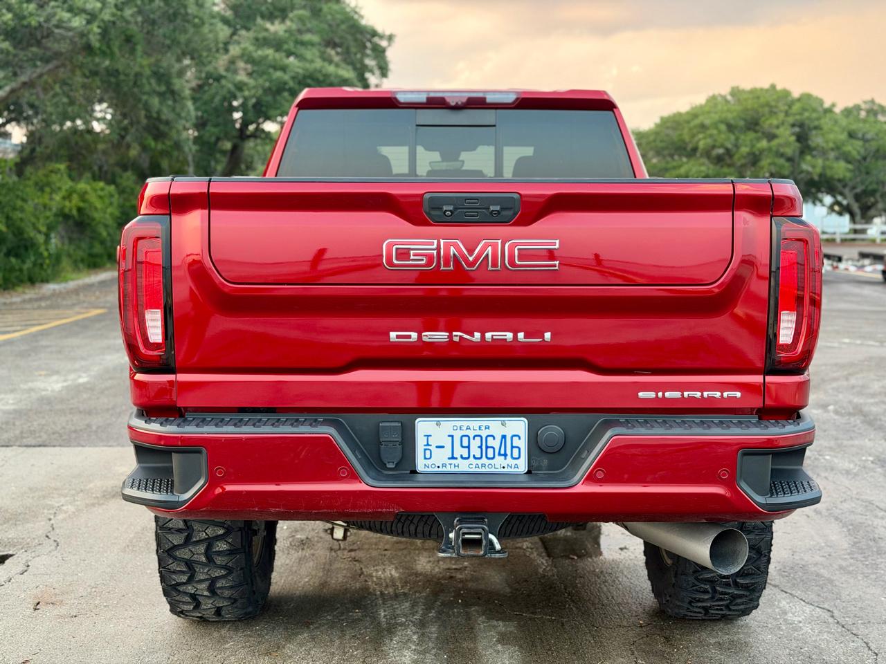 GMC Sierra 2500HD Denali Crew Cab 4WD SB 2022