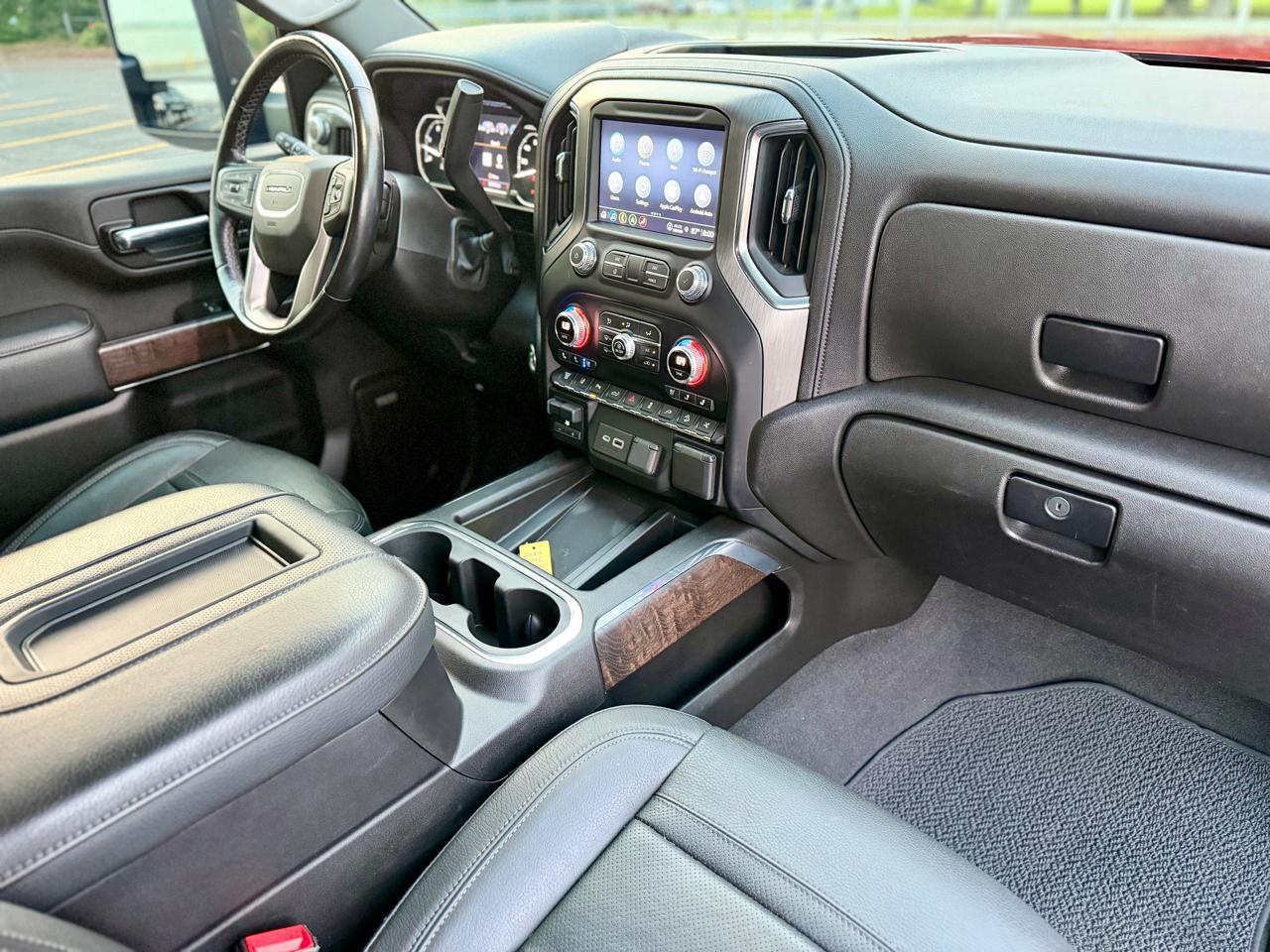 GMC Sierra 2500HD Denali Crew Cab 4WD SB 2022