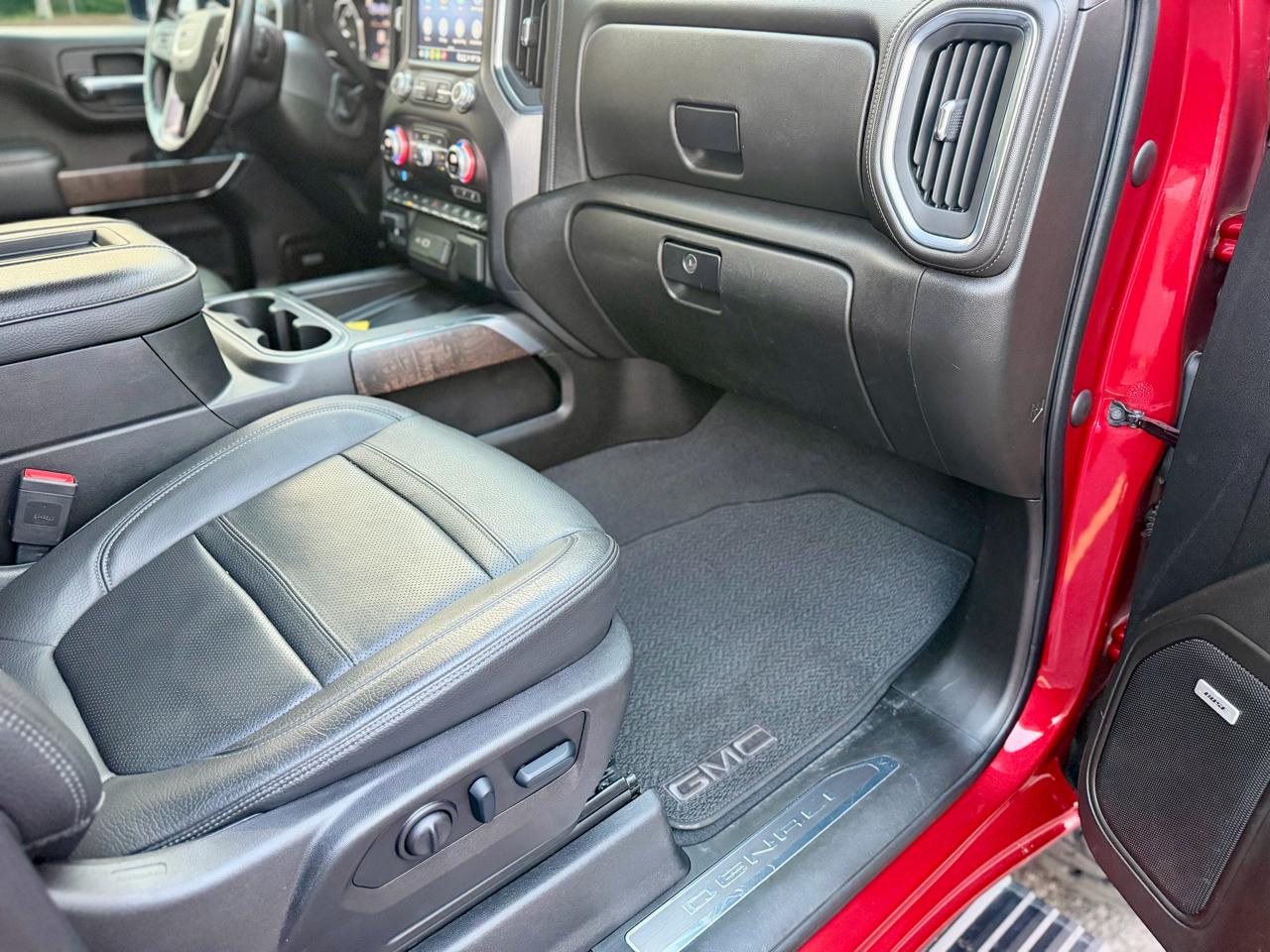 GMC Sierra 2500HD Denali Crew Cab 4WD SB 2022