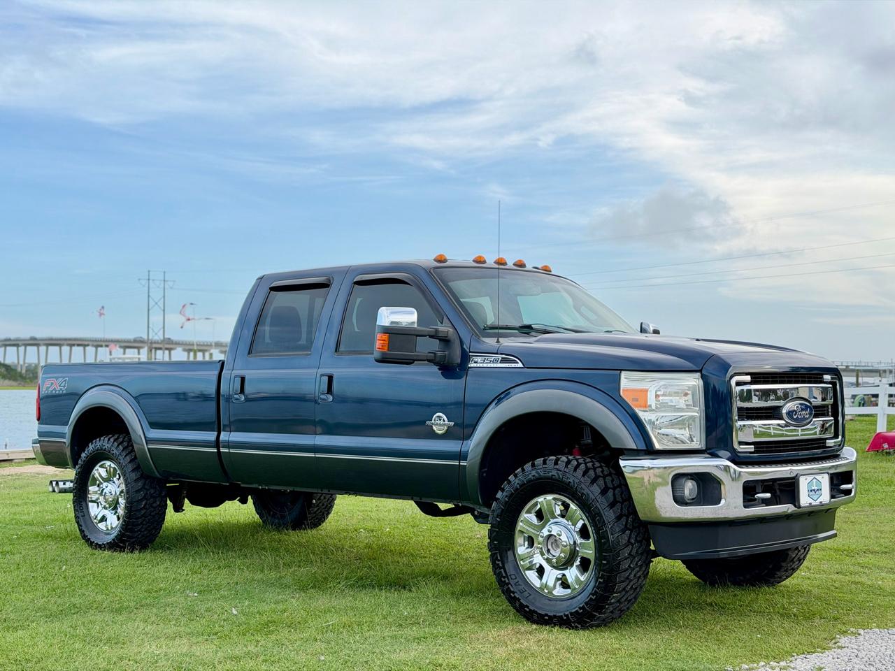 Ford F-350 SD Lariat Crew Cab Long Bed 4WD 2016
