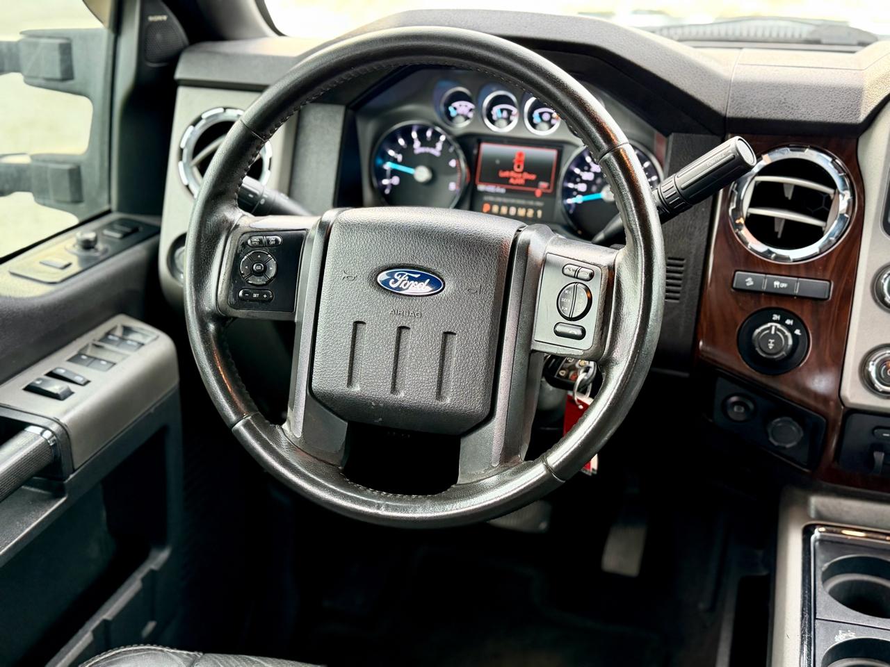 Ford F-350 SD Lariat Crew Cab Long Bed 4WD 2016