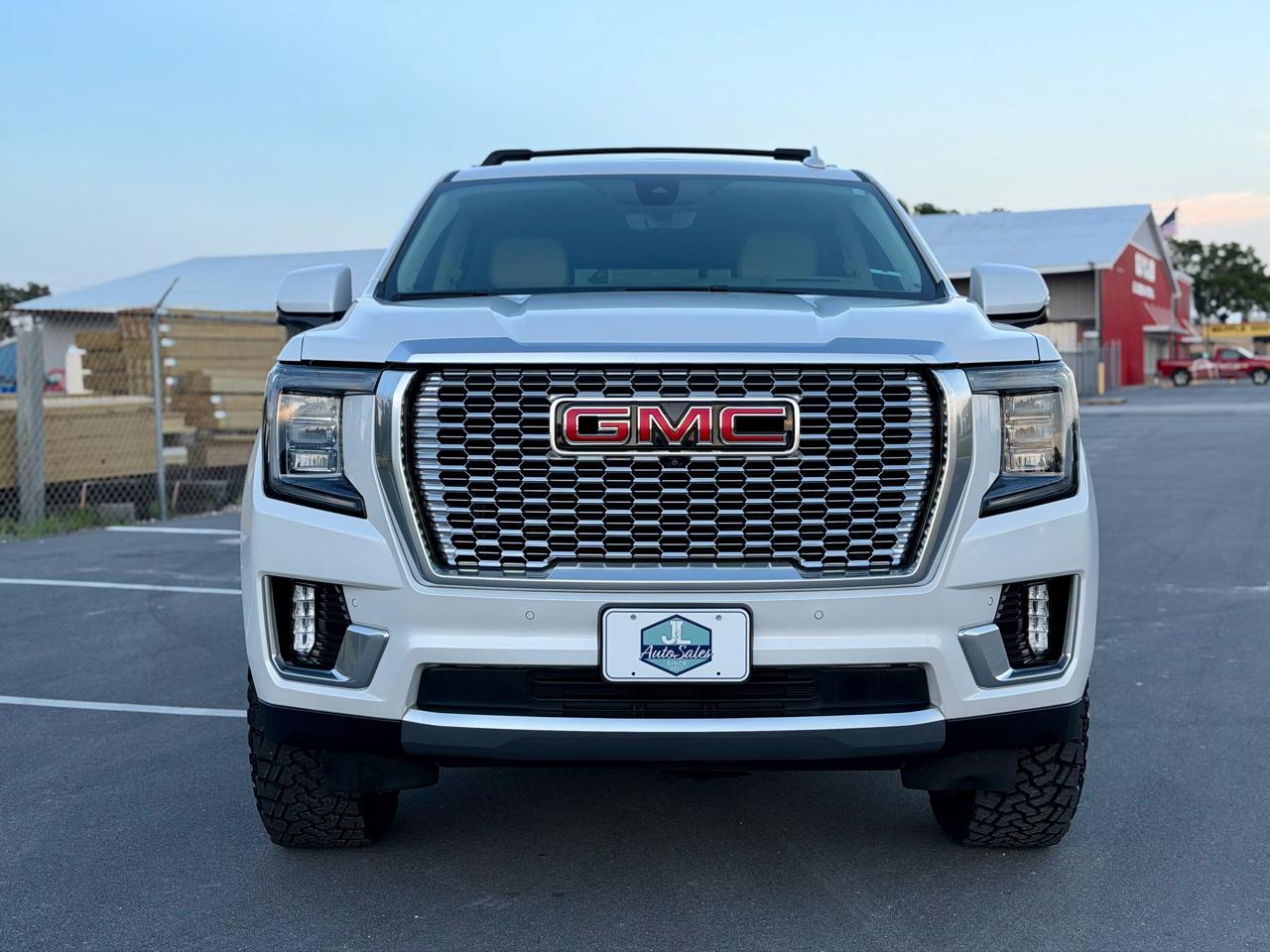 GMC Yukon Denali 4WD 2021