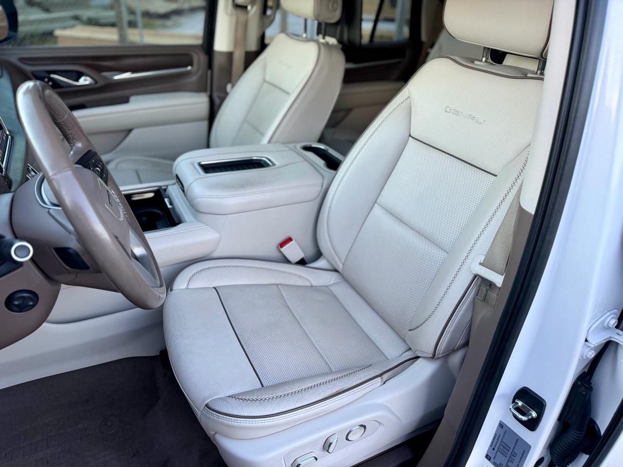 GMC Yukon Denali 4WD 2021