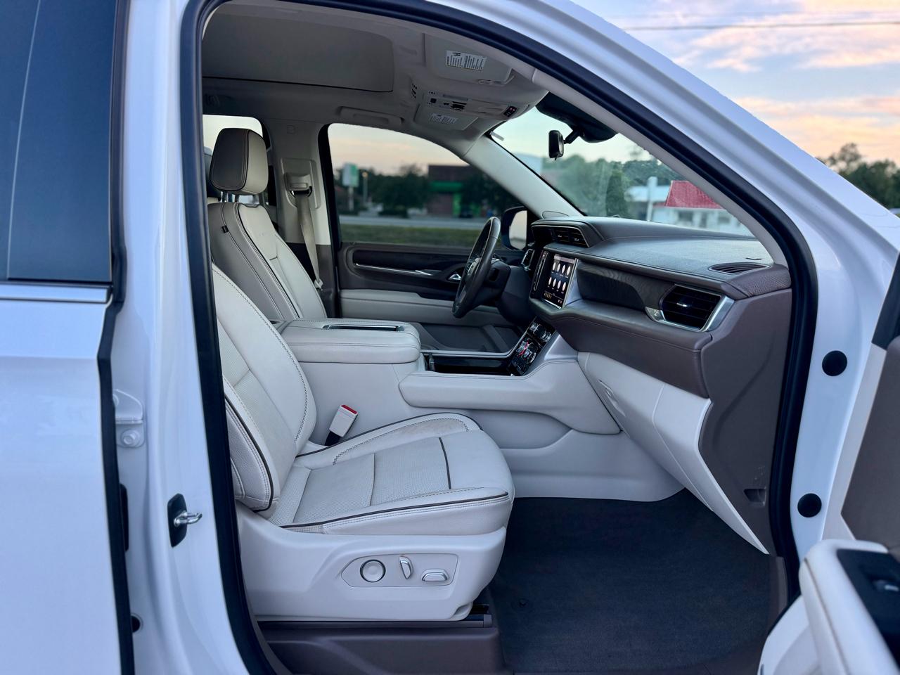 GMC Yukon Denali 4WD 2021
