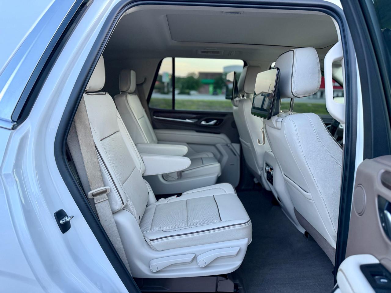 GMC Yukon Denali 4WD 2021