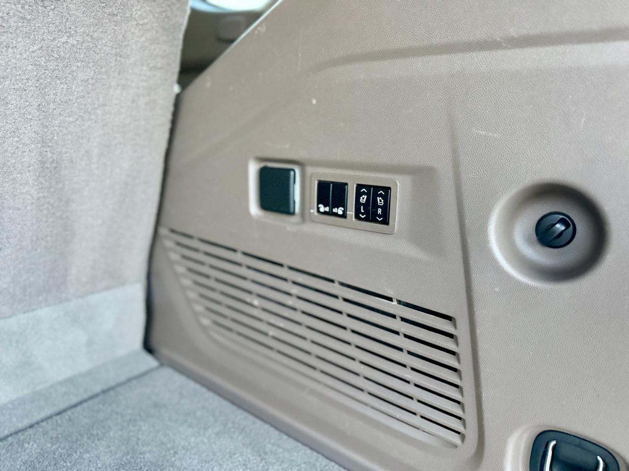 GMC Yukon Denali 4WD 2021