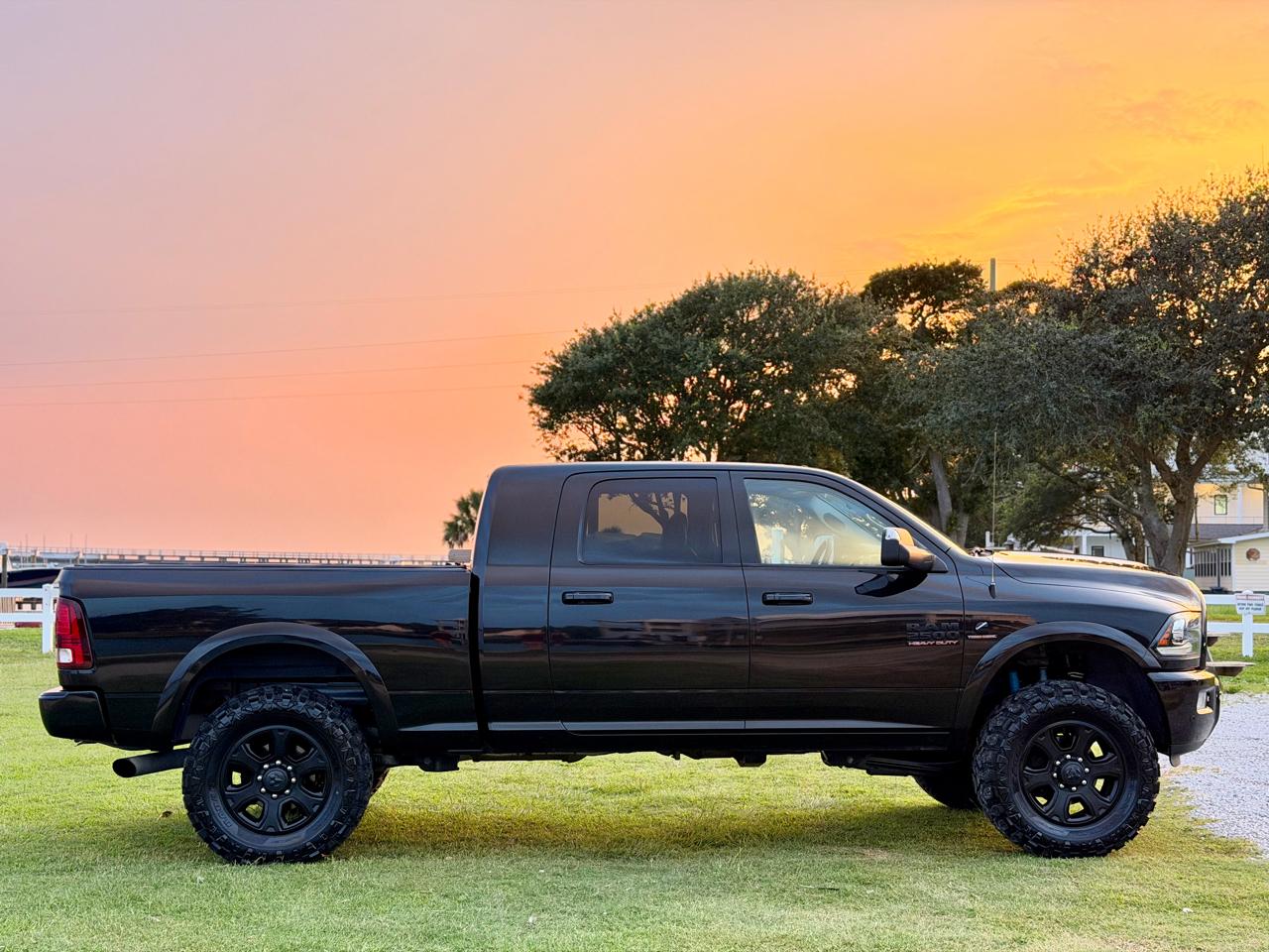 RAM 2500 Laramie Mega Cab 4WD 2018