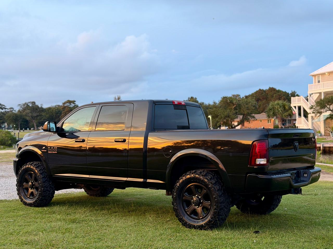 RAM 2500 Laramie Mega Cab 4WD 2018