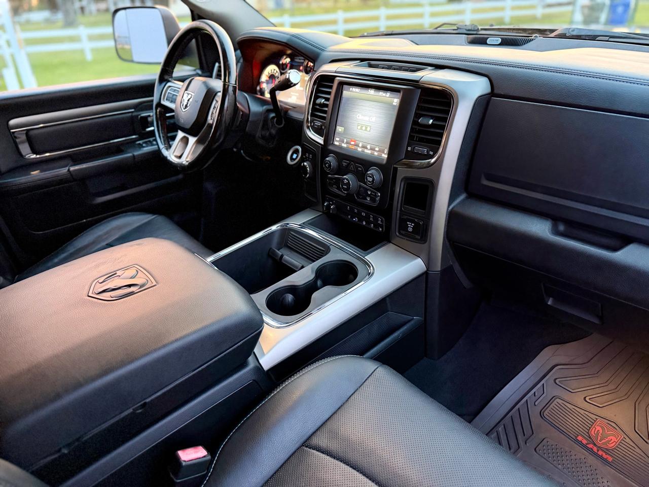 RAM 2500 Laramie Mega Cab 4WD 2018