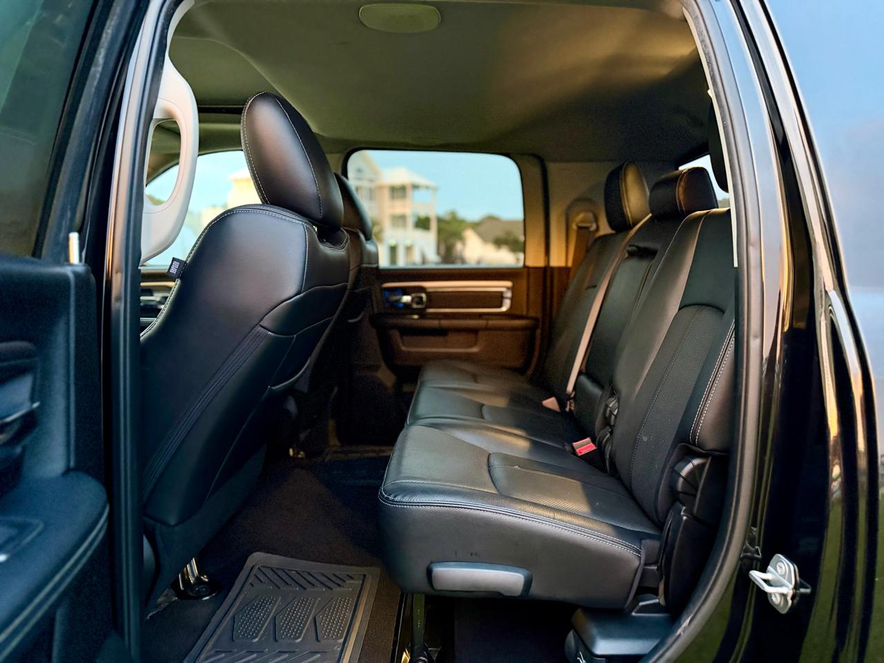 RAM 2500 Laramie Mega Cab 4WD 2018