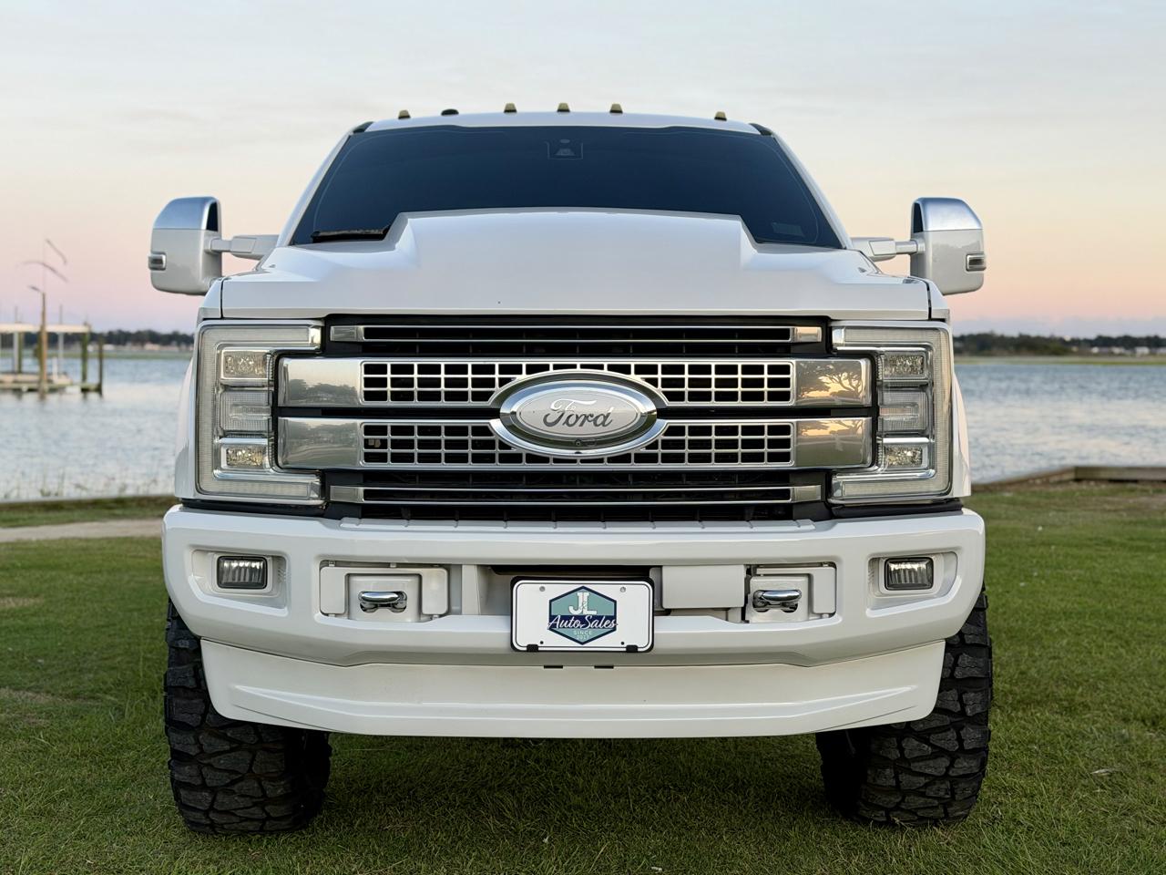 Ford F-250 SD Platinum Crew Cab 4WD 2017