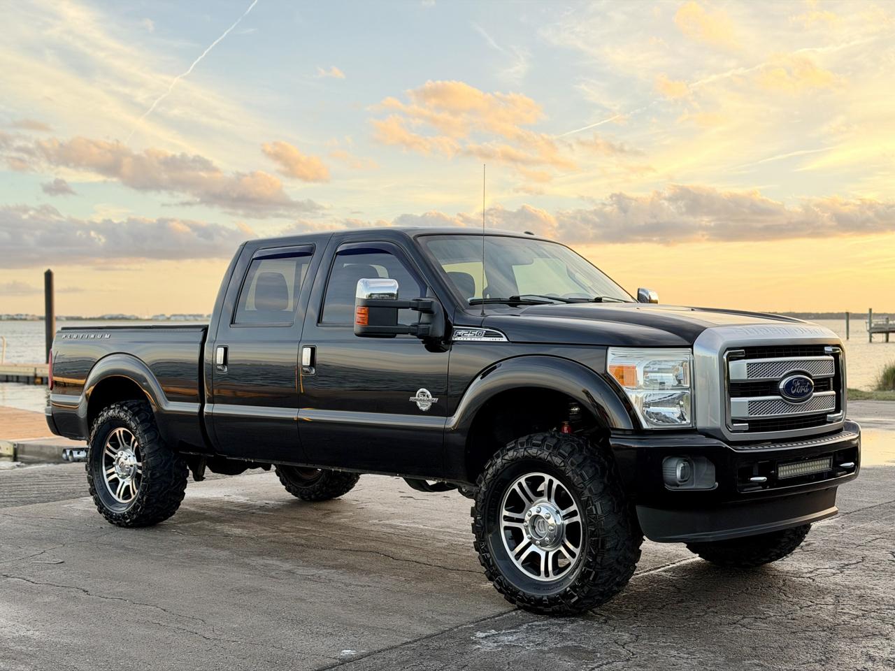 Ford F-250 SD Platinum Crew Cab 4WD 2016