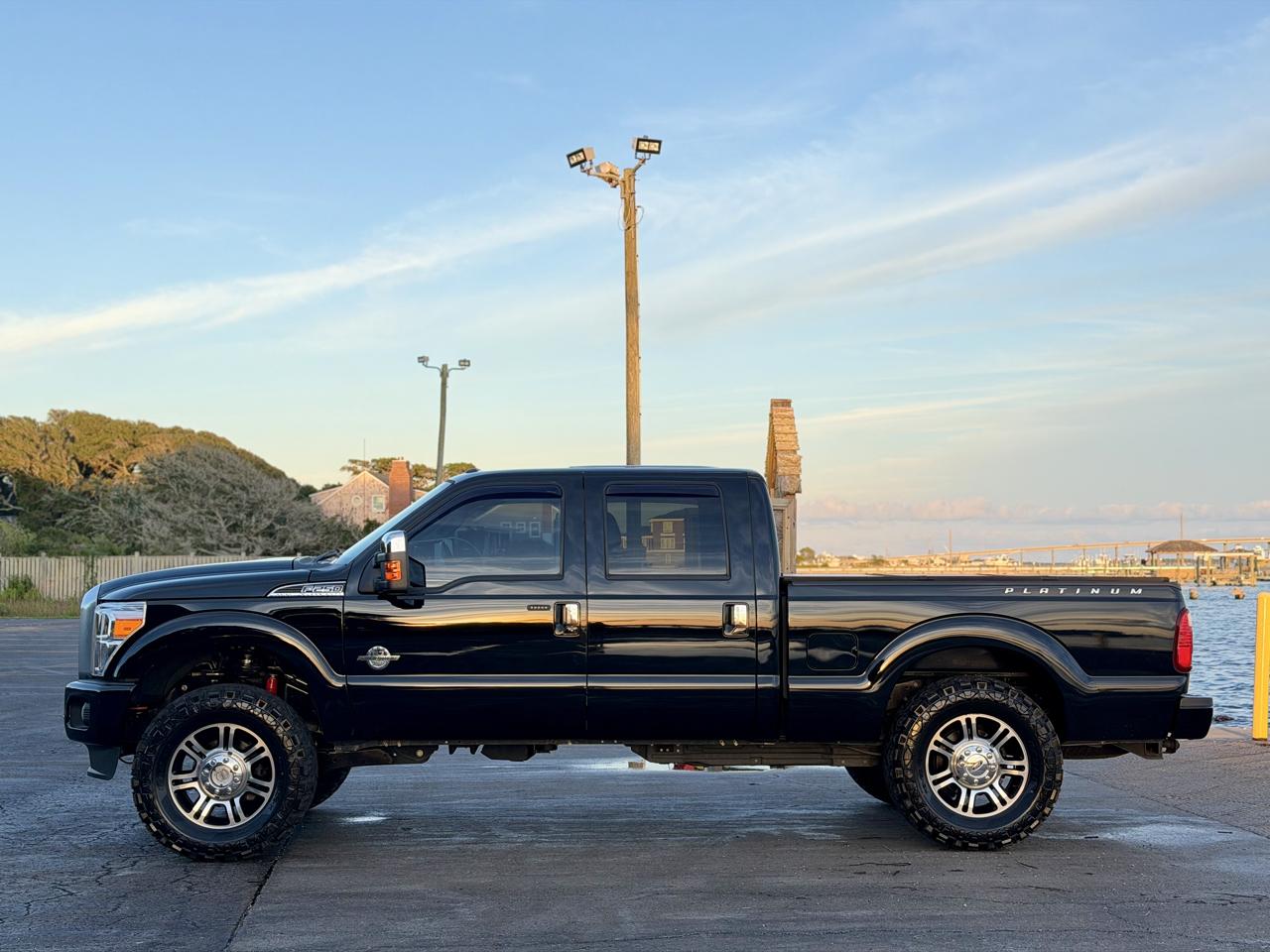 Ford F-250 SD Platinum Crew Cab 4WD 2016