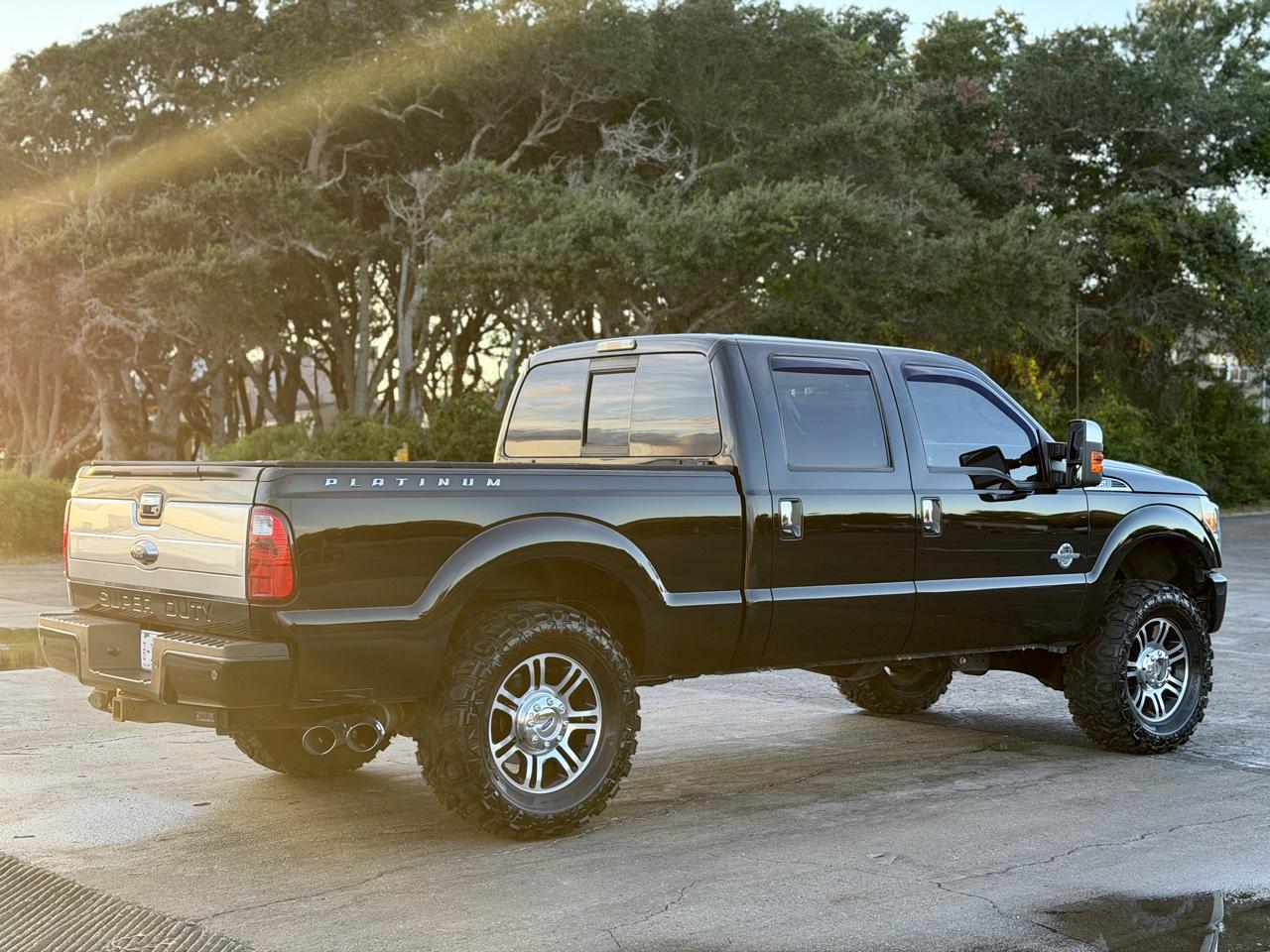 Ford F-250 SD Platinum Crew Cab 4WD 2016