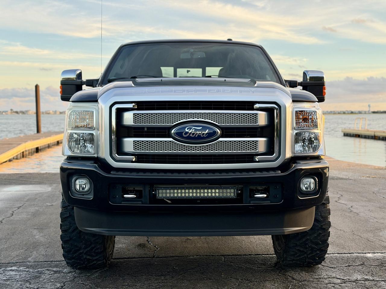 Ford F-250 SD Platinum Crew Cab 4WD 2016