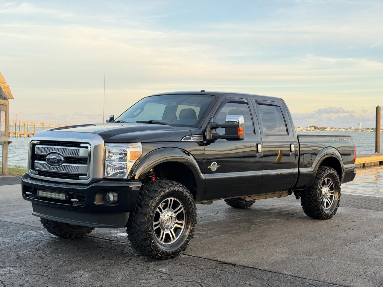 Ford F-250 SD Platinum Crew Cab 4WD 2016