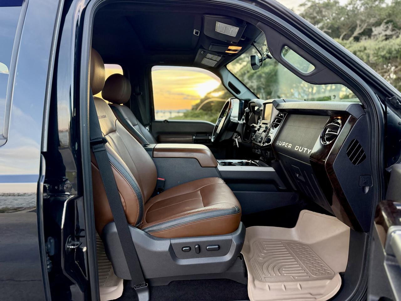 Ford F-250 SD Platinum Crew Cab 4WD 2016