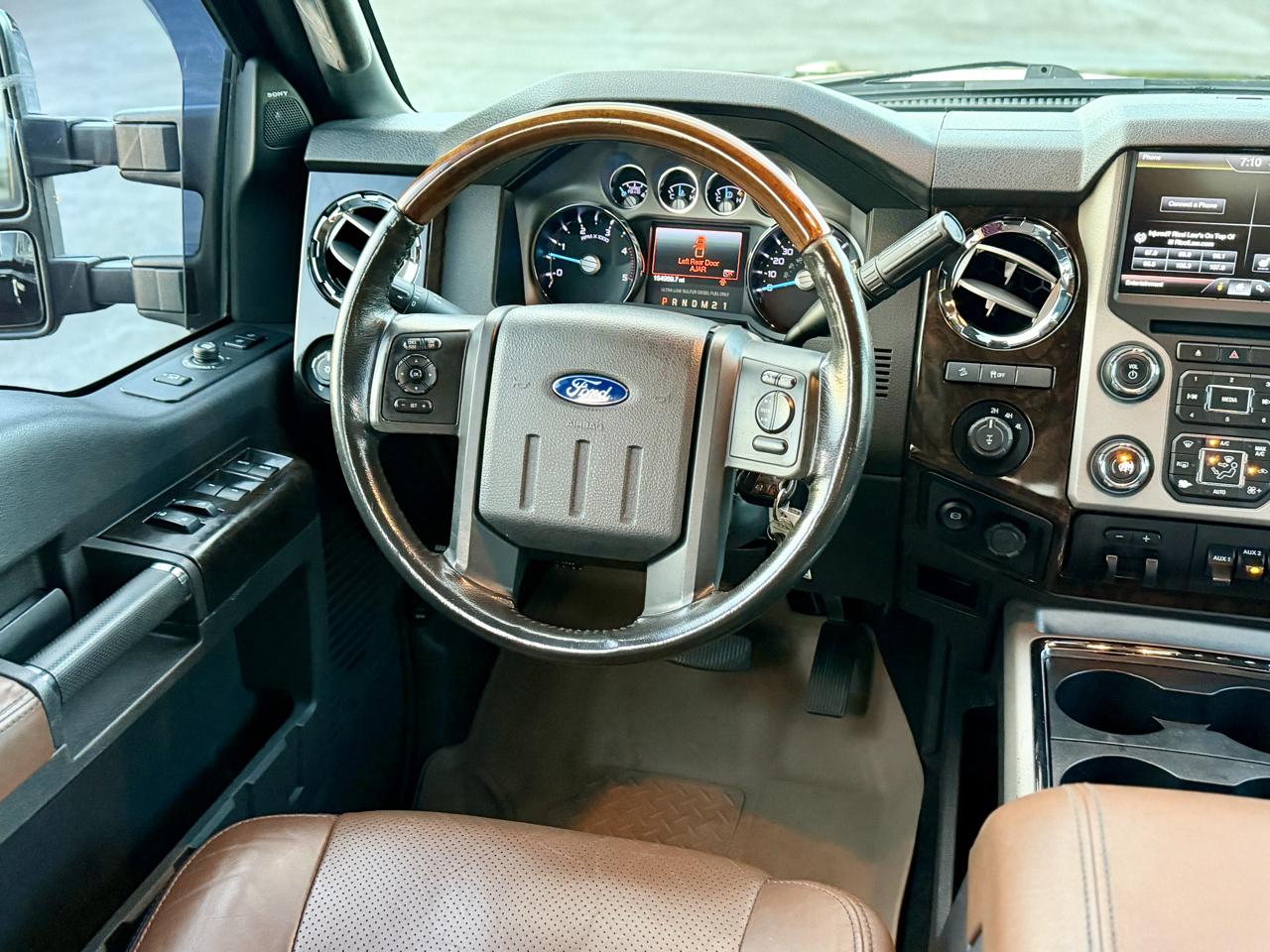 Ford F-250 SD Platinum Crew Cab 4WD 2016