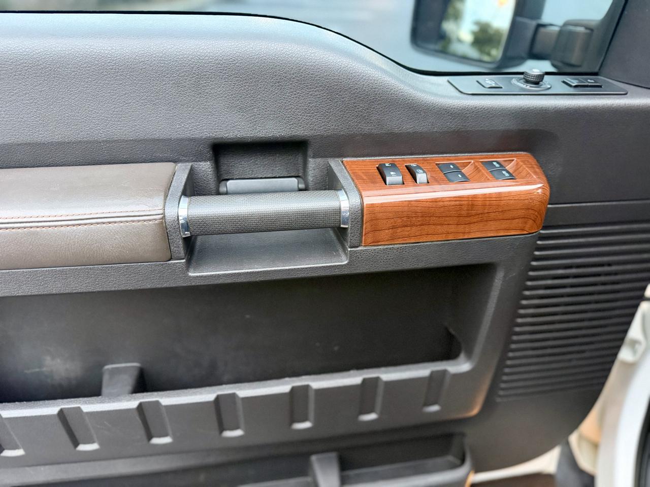 Ford F-250 SD King Ranch Crew Cab 4WD 2015