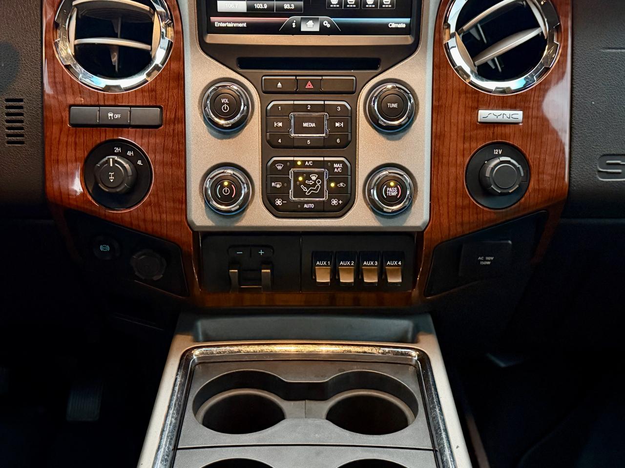 Ford F-250 SD King Ranch Crew Cab 4WD 2015