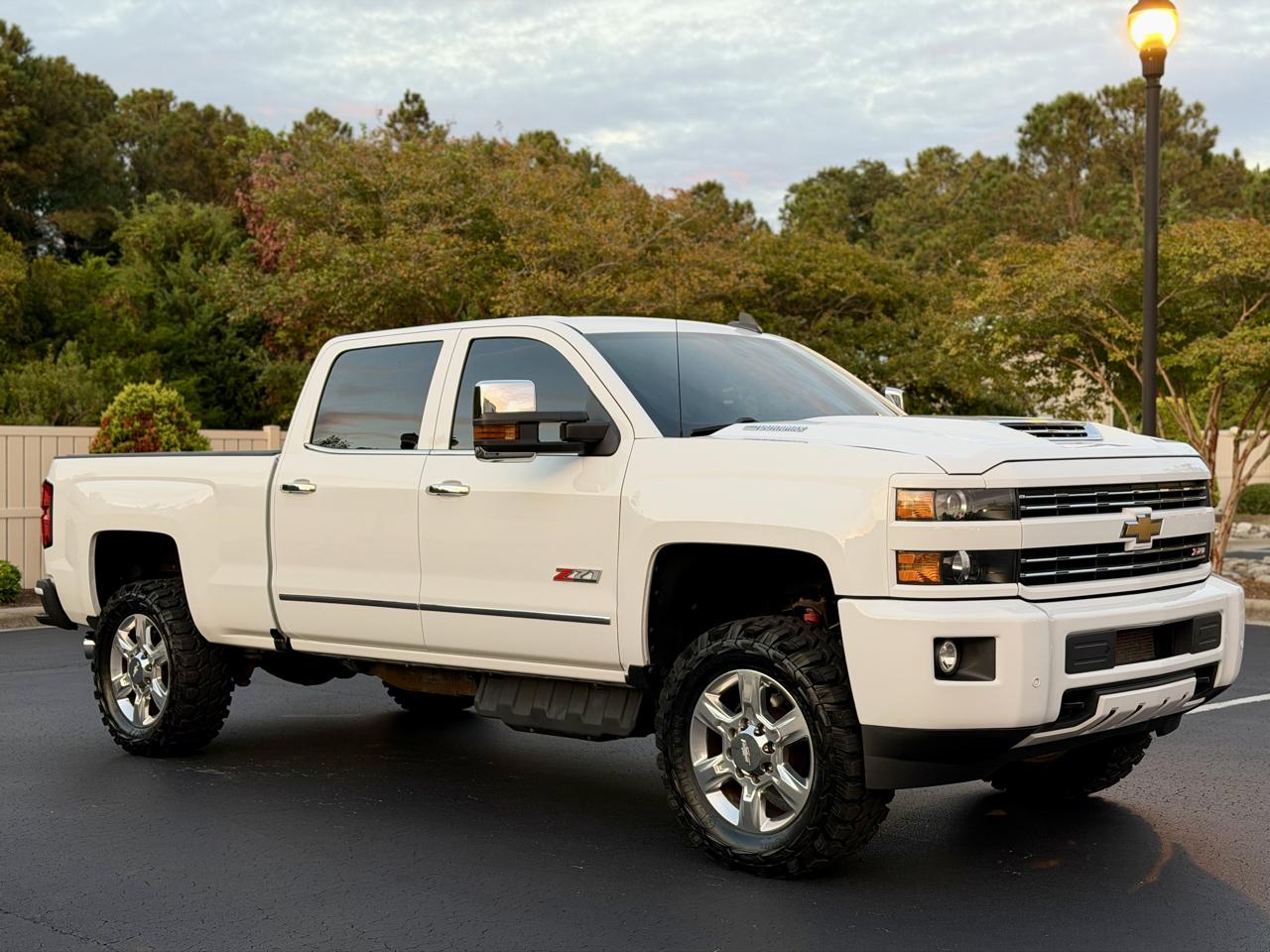 Chevrolet Silverado 2500HD LTZ Crew Cab 4WD 2018