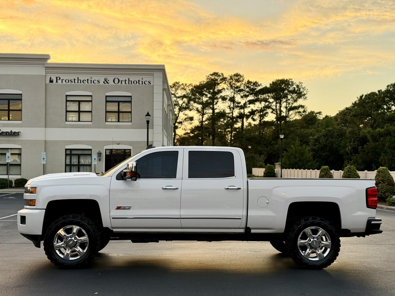 Chevrolet Silverado 2500HD LTZ Crew Cab 4WD 2018