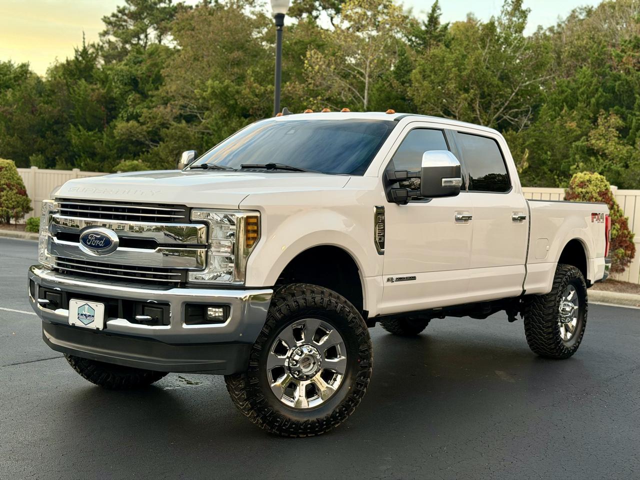 2019 Ford F-350 SD Lariat Crew Cab 4WD