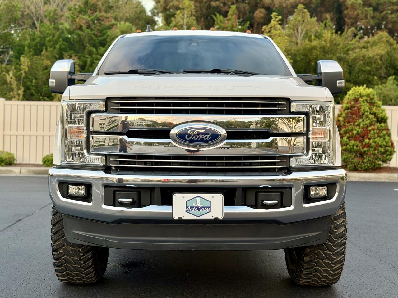 Ford F-350 SD Lariat Crew Cab 4WD 2019