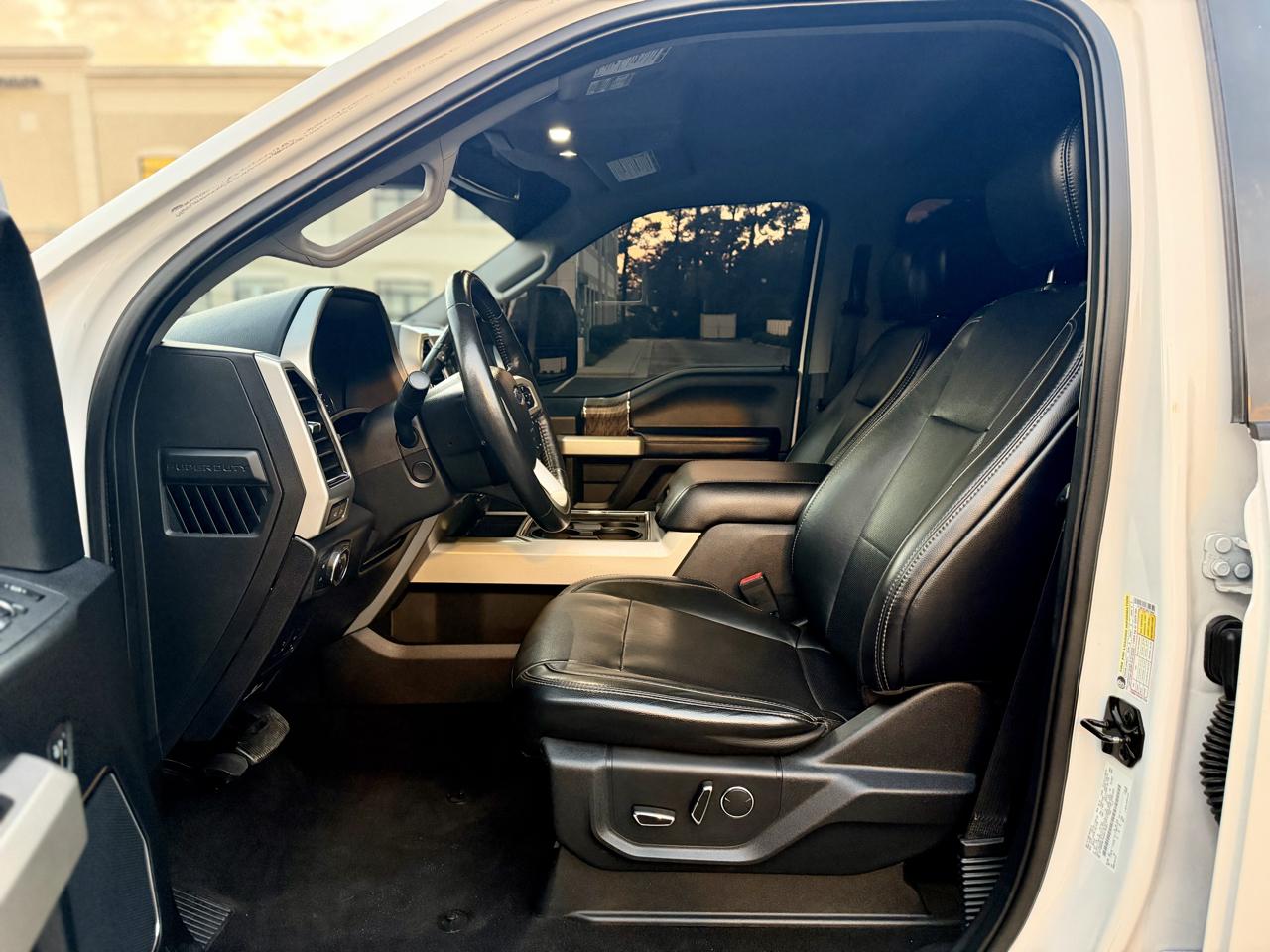 Ford F-350 SD Lariat Crew Cab 4WD 2019
