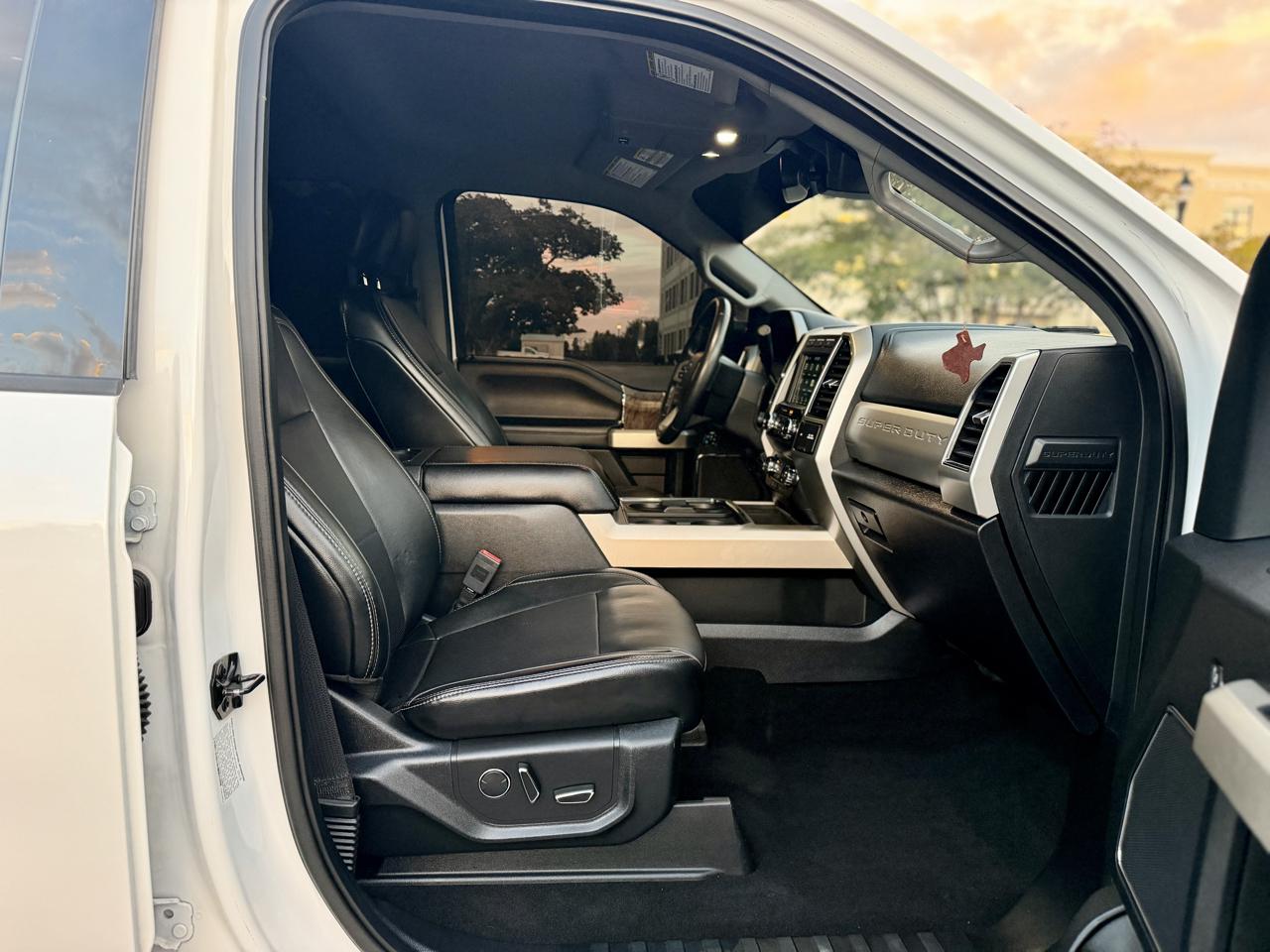 Ford F-350 SD Lariat Crew Cab 4WD 2019