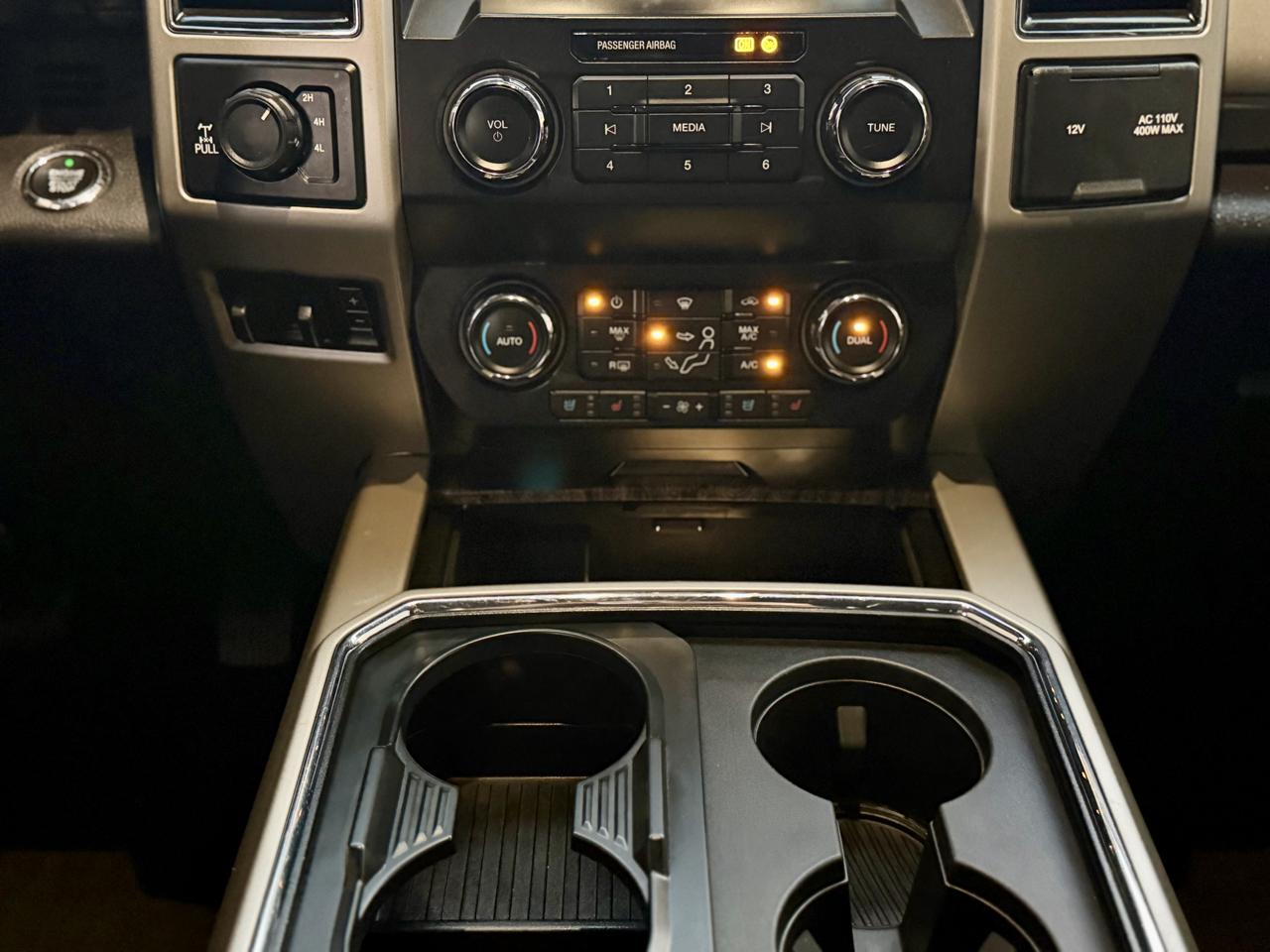 Ford F-350 SD Lariat Crew Cab 4WD 2019